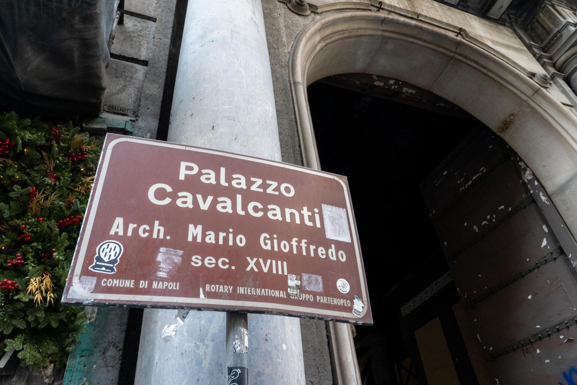 Domus Sibyllina, Palazzo Cavalcanti Nápoles Exterior foto